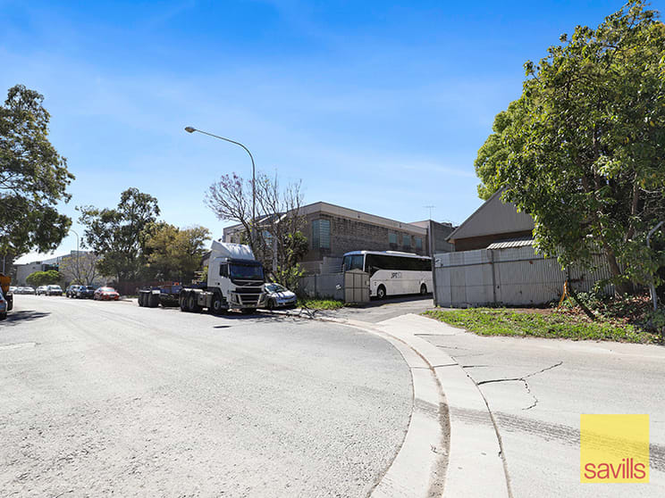 Click to view all images 23 Burrows Road South St Peters NSW 2044 - Image 2