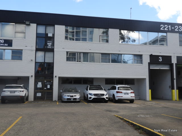 Click to view all images 3/221-223 O'Riordan St Mascot NSW 2020 - Image 2
