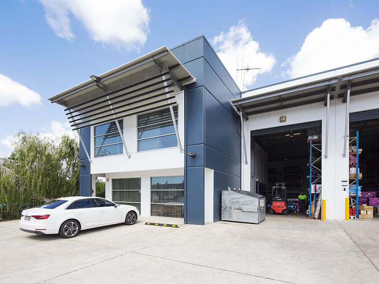 Click to view all images 1/17 Alexandra Place, Murarrie QLD 4172 - Image 1
