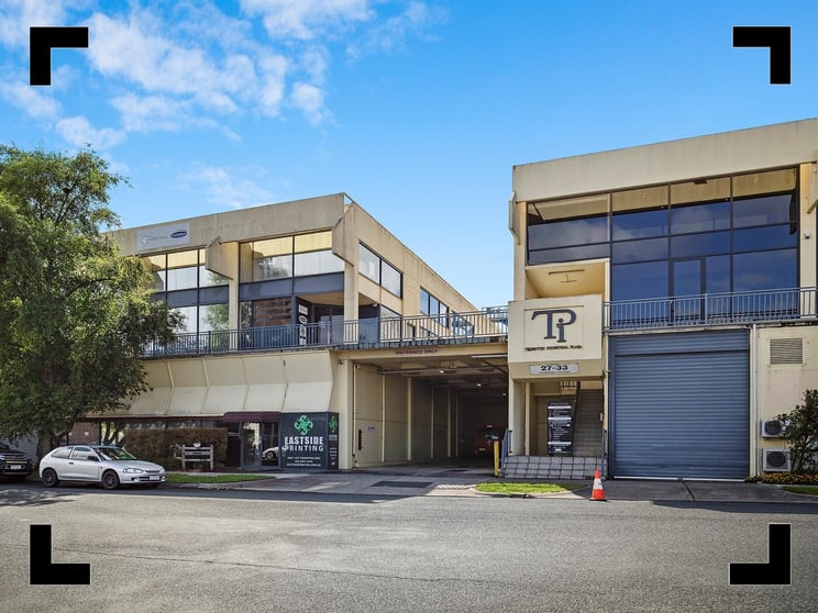 Click to view all images 5/27-33 Thornton Crescent Mitcham VIC 3132 - Image 1