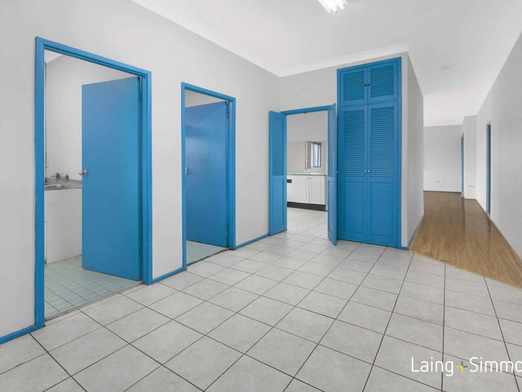 Click to view all images 4/283 Woodville Road Guildford NSW 2161 - Image 2