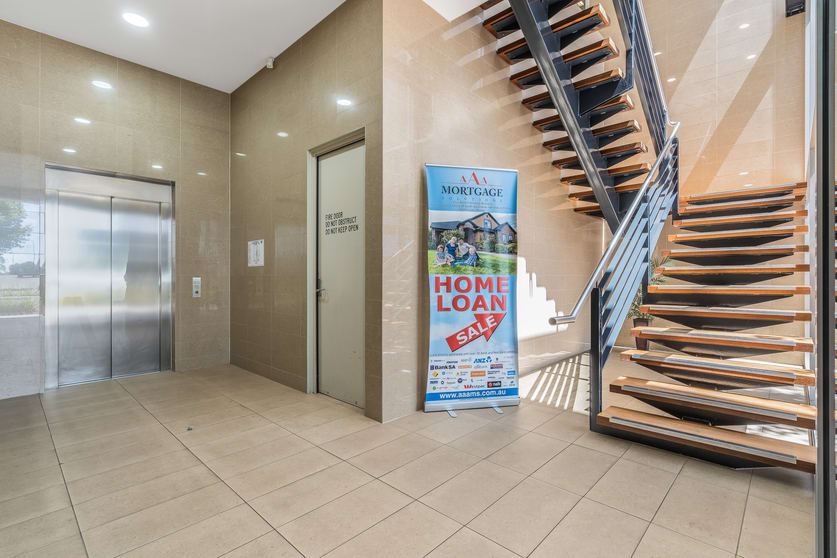 Click to view all images Suite 4/32-36 Metro Parade Mawson Lakes SA 5095 - Image 3