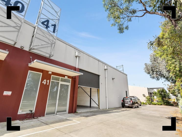 Click to view all images 41/44 Sparks Avenue Fairfield VIC 3078 - Image 1