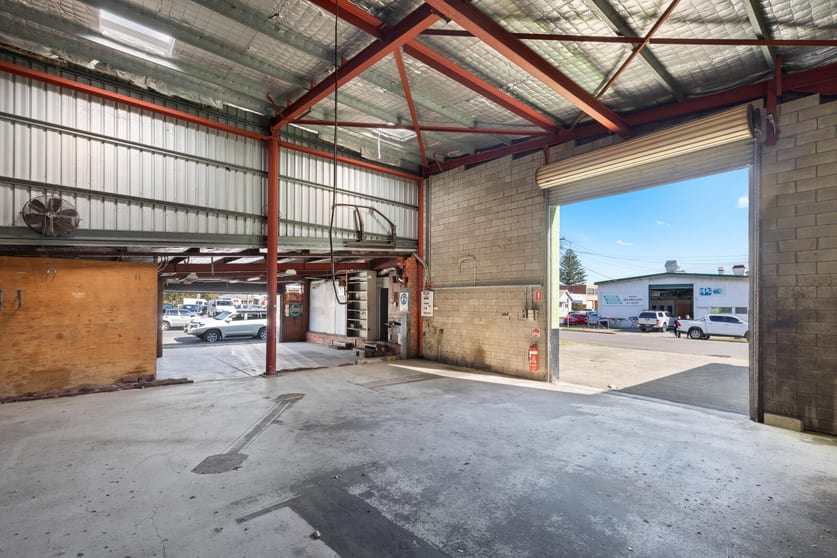 Click to view all images 7 Swan Street Hamilton NSW 2303 - Image 2