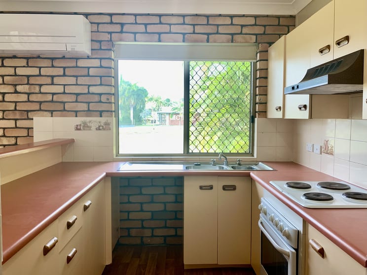 Click to view all images 998 - 1002 Yaamba Road Parkhurst QLD 4702 - Image 2