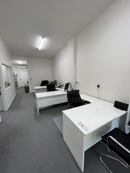 Click to view all images 258 Lower Plenty Road Rosanna VIC 3084 - Image 2