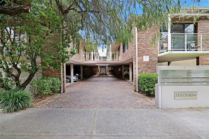 Click to view all images 3/316 Onslow Road Shenton Park WA 6008 - Image 1