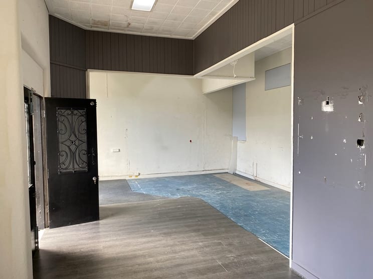 Click to view all images 10 Binns Street Montmorency VIC 3094 - Image 3