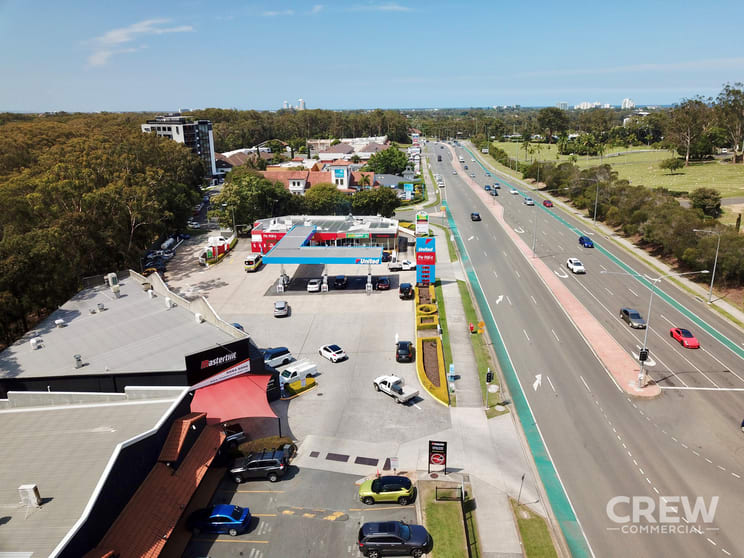 Click to view all images 310 Olsen Avenue Parkwood QLD 4214 - Image 3