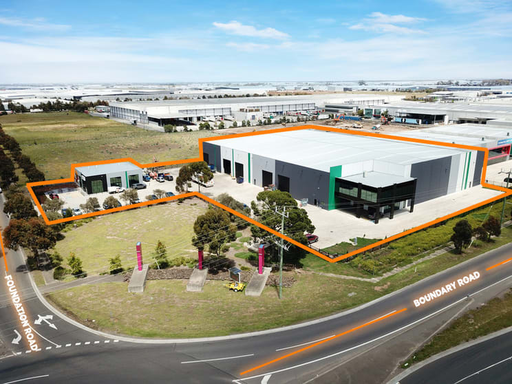 Click to view all images 375 Boundary Road Truganina VIC 3029 - Image 1