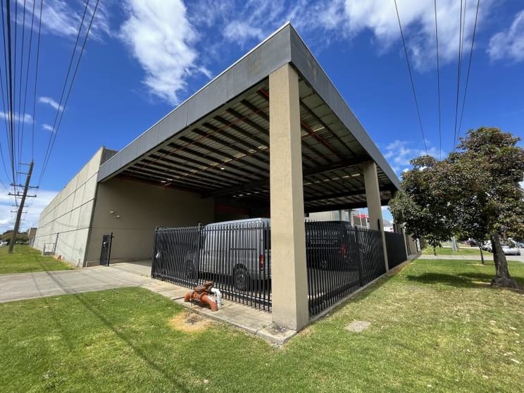 Click to view all images 155 Boundary Street Port Melbourne VIC 3207 - Image 1