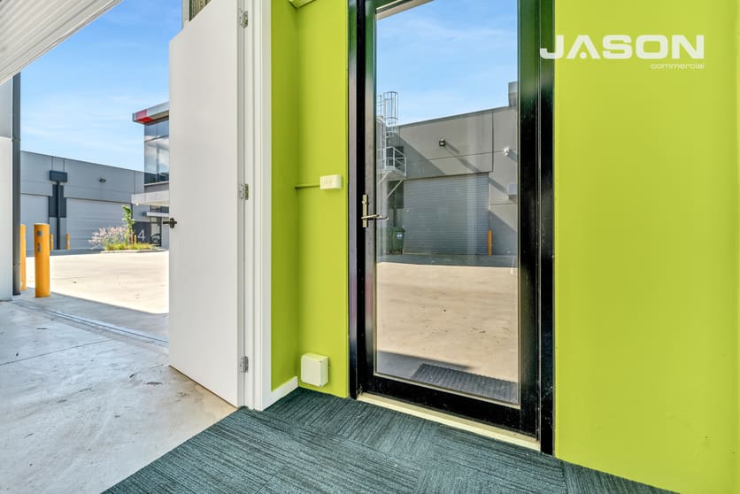 Click to view all images 9/72 Logistics Street Keilor Park VIC 3042 - Image 3