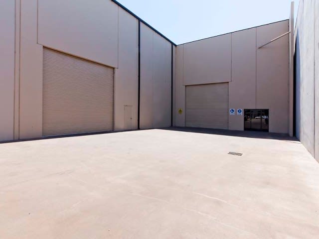 Click to view all images 3 Ernest Clark Road Canning Vale WA 6155 - Image 3