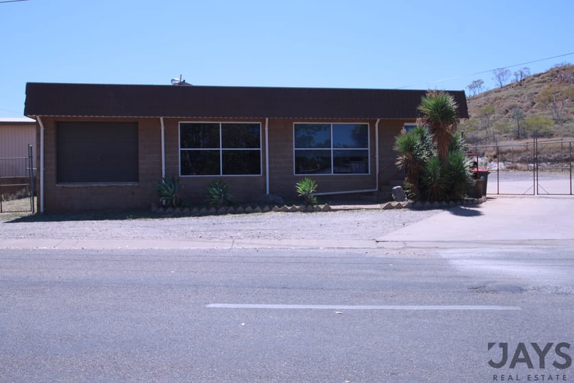 Click to view all images 1A Ryan Road Mount Isa QLD 4825 - Image 3