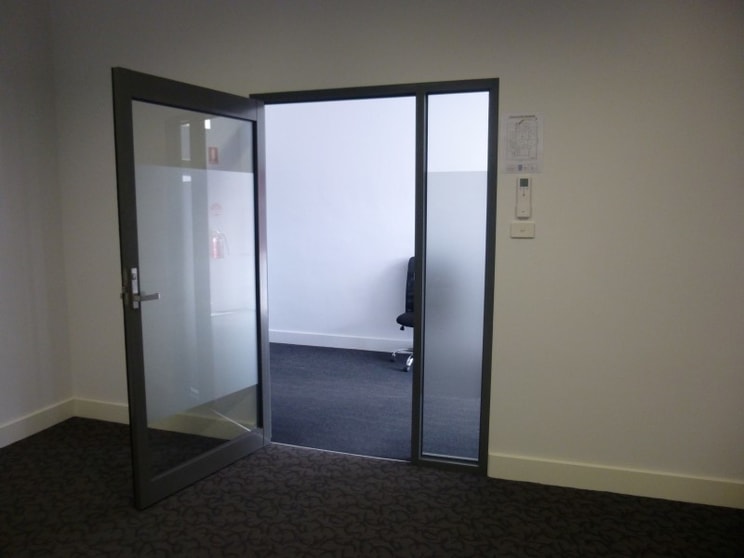 Click to view all images T3/Office 5/ 110-114 Eighth Street Mildura VIC 3500 - Image 2