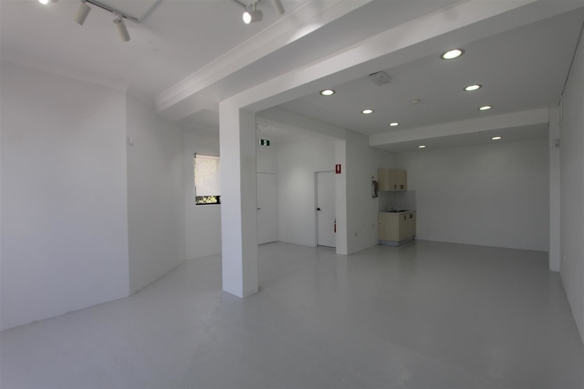 Click to view all images Shop 6/3 Richmond Avenue Sylvania Waters NSW 2224 - Image 3