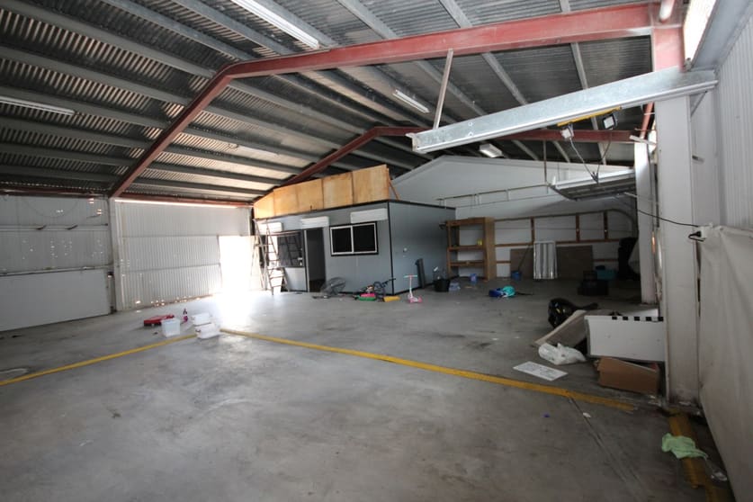 Click to view all images Unit 2, 27 Hamill Street Garbutt QLD 4814 - Image 3
