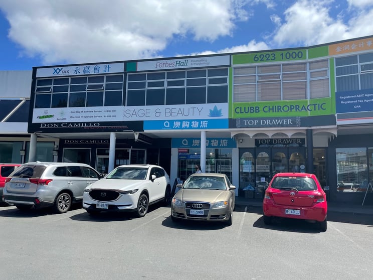 Click to view all images 7 Magnet Court Sandy Bay TAS 7005 - Image 3