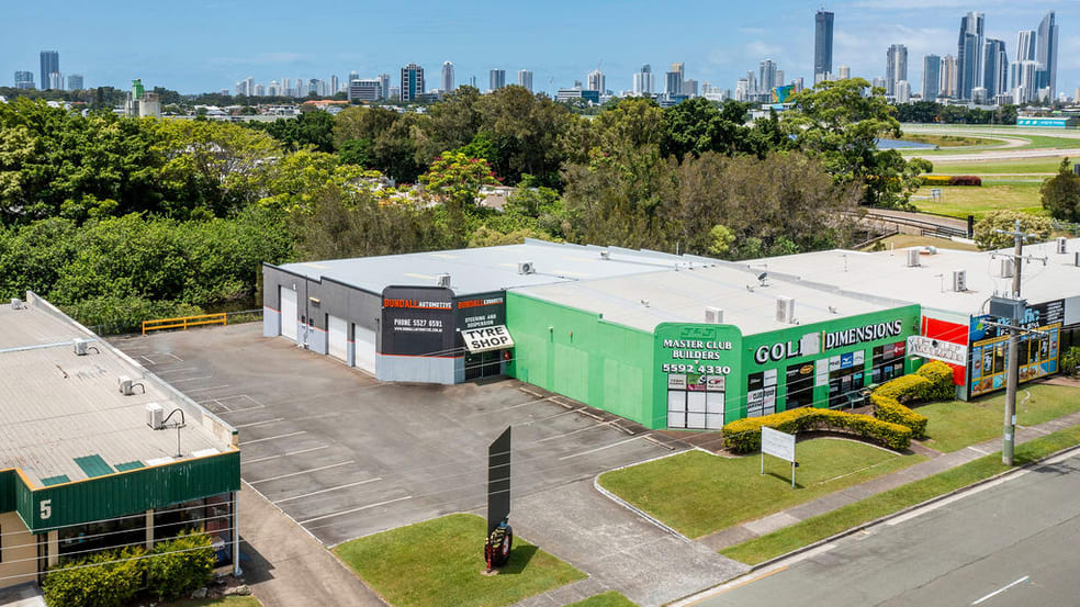 Click to view all images 3 Strathaird Road Bundall QLD 4217 - Image 1
