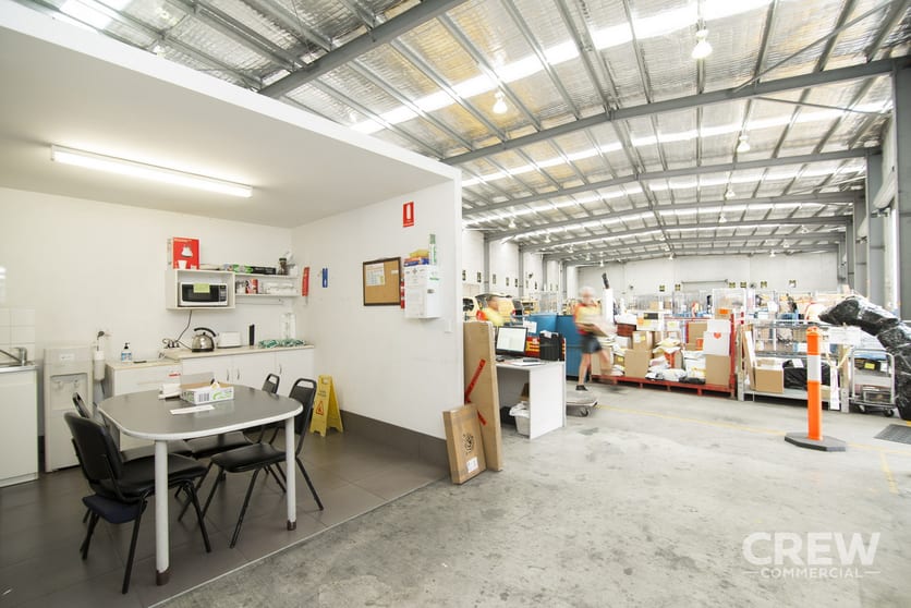 Click to view all images Tenancy C/4-8 Distribution Avenue Molendinar QLD 4214 - Image 3