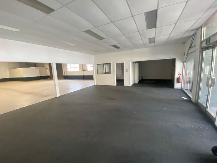 Click to view all images 178 Rosslyn Street West Melbourne VIC 3003 - Image 3