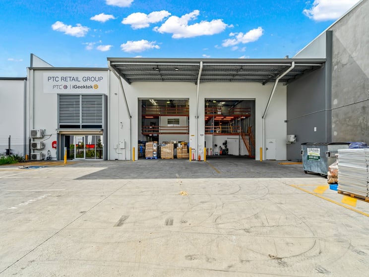 Click to view all images 10 Ironstone Road Berrinba QLD 4117 - Image 1