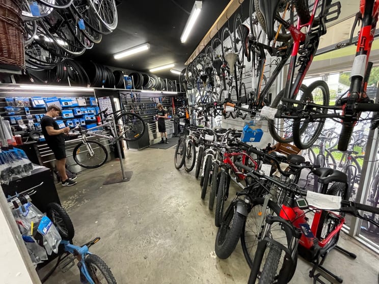 Click to view all images Shop 1/134 Duringan Street Currumbin QLD 4223 - Image 2
