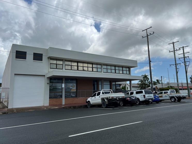 Click to view all images 11 River Street Mackay QLD 4740 - Image 2