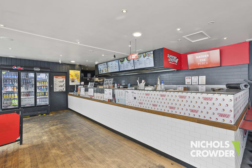 Click to view all images 2/45 Main Street Mornington VIC 3931 - Image 3