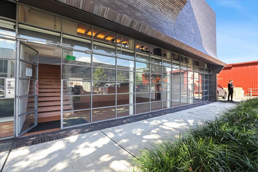 Click to view all images 14 Stokes Avenue Alexandria NSW 2015 - Image 1
