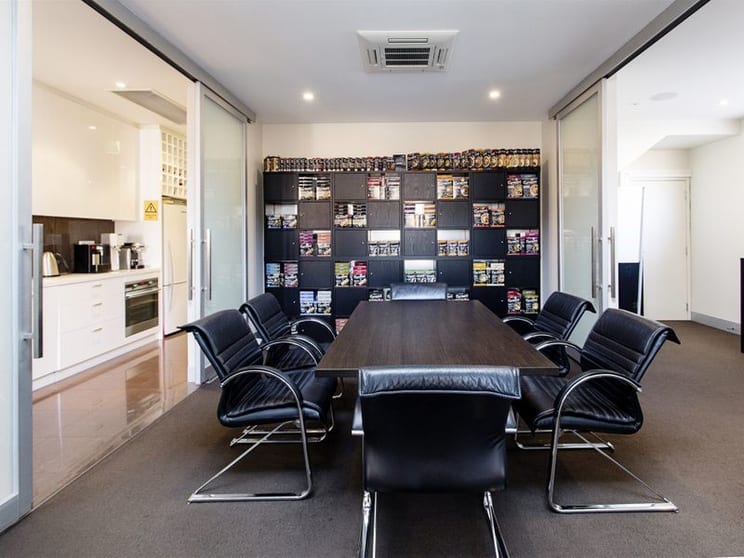 Click to view all images 4 Bricker Street Cheltenham VIC 3192 - Image 3