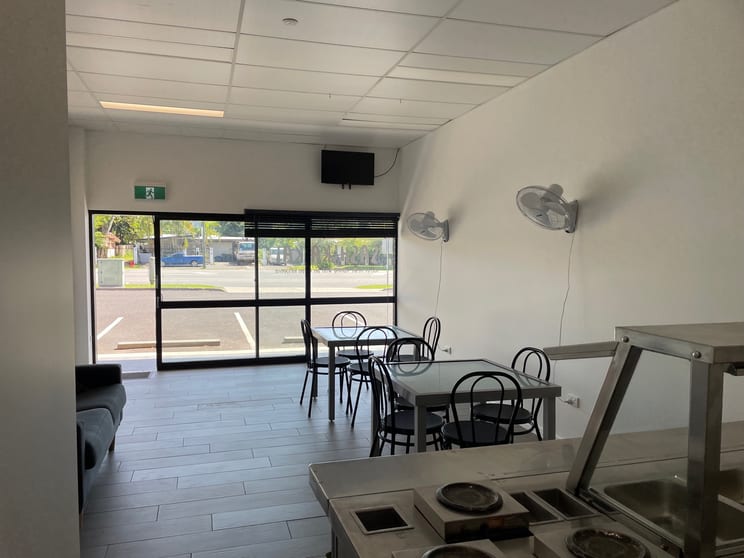 Click to view all images 8/193 Swallow Street Mooroobool QLD 4870 - Image 2