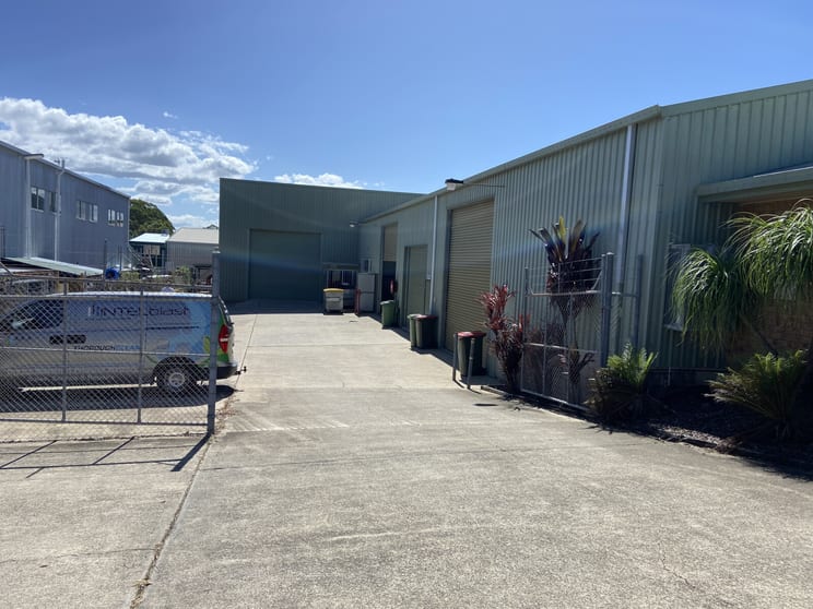Click to view all images 4/12 Industrial Avenue Caloundra West QLD 4551 - Image 3