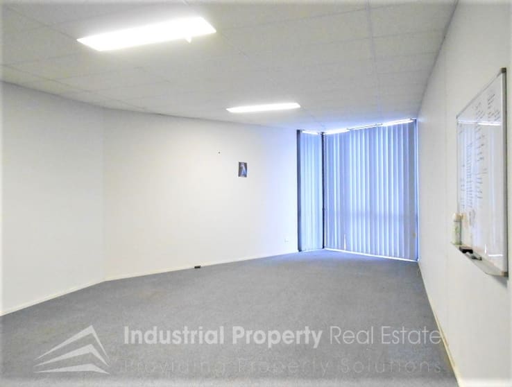 Click to view all images Wetherill Park NSW 2164 - Image 3