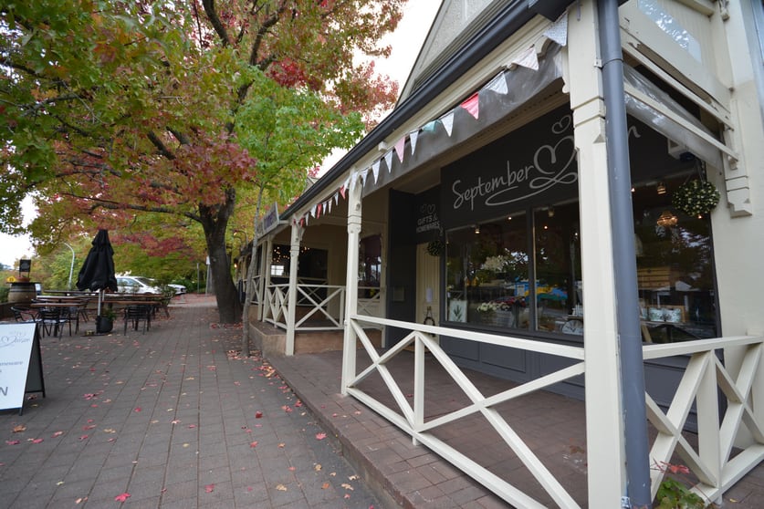 Click to view all images Shop 1, 4-6 Mount Barker Road Stirling SA 5152 - Image 3