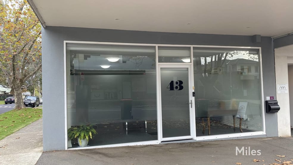Click to view all images 4/43 St Hellier Street Heidelberg Heights VIC 3081 - Image 1