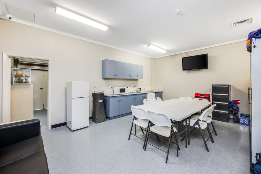 Click to view all images 31 Detroit Crescent Corio VIC 3214 - Image 3