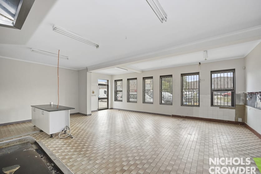 Click to view all images 10/6-12 Mills Street Cheltenham VIC 3192 - Image 3