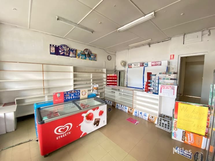 Click to view all images 139 Lower Plenty Road Rosanna VIC 3084 - Image 2