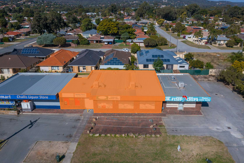 Click to view all images 42 Challis Road Armadale WA 6112 - Image 2