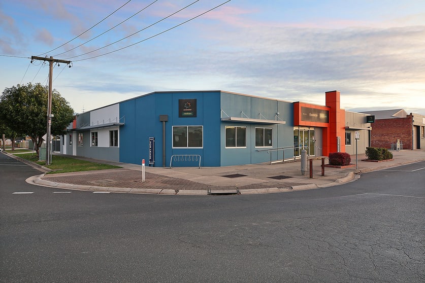 Click to view all images 108 Bromfield Street Colac VIC 3250 - Image 3