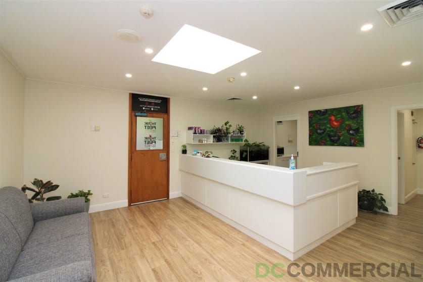 Click to view all images 13/7-11 Scott Street East Toowoomba QLD 4350 - Image 2