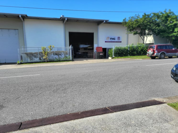 Click to view all images 2/1 Dulwich Street Loganholme QLD 4129 - Image 2