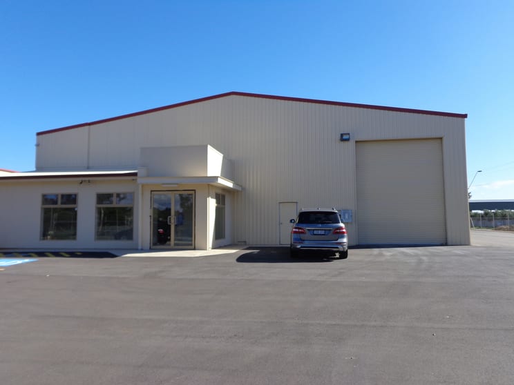 Click to view all images 87a Helps Rd Burton SA 5110 - Image 1