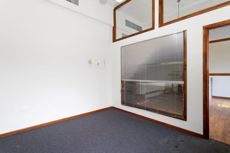 Click to view all images Unit 1/237 Shakespeare Street Mackay QLD 4740 - Image 3