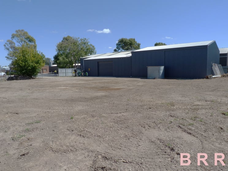 Click to view all images 13 Yellow Brick Road Benalla VIC 3672 - Image 2