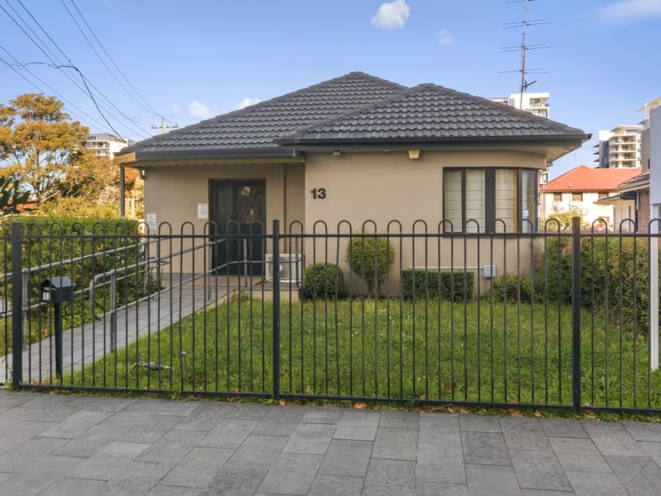 Click to view all images 13 Market Street Wollongong NSW 2500 - Image 2