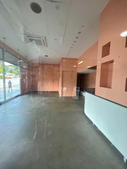 Click to view all images 1/263 Shute Harbour Road Airlie Beach QLD 4802 - Image 3