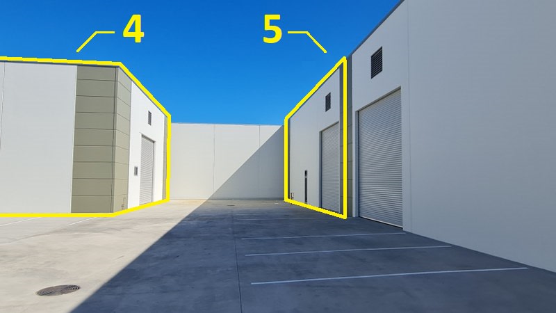 Click to view all images 4 & 5/20 Hemisphere Street Neerabup WA 6031 - Image 2
