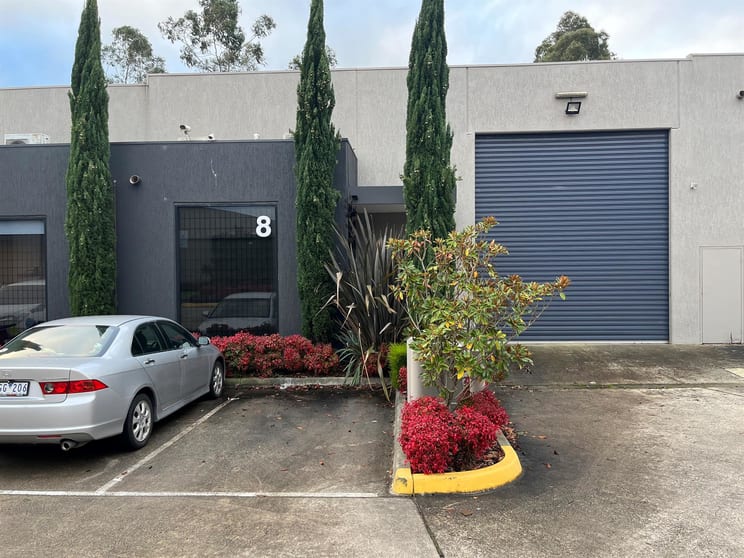 Click to view all images 8/24 LONGSTAFF ROAD Bayswater VIC 3153 - Image 3